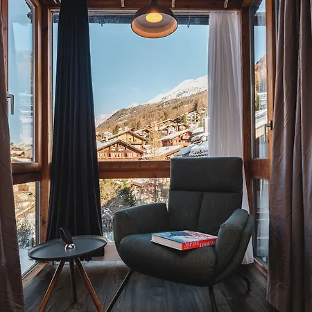 The Rex Hotel